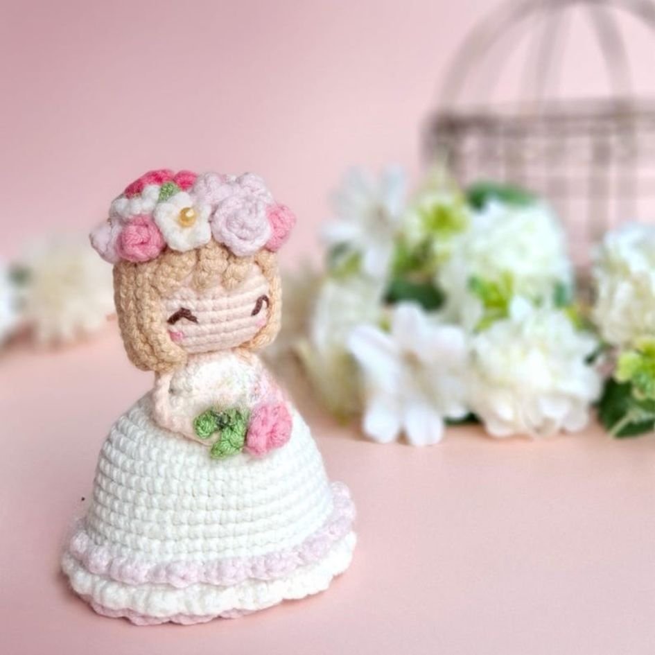 flower bouquet and bride wedding pattern