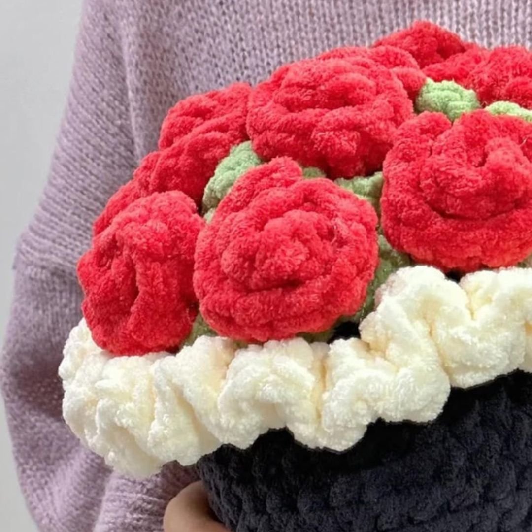chunky rose bouquet pattern